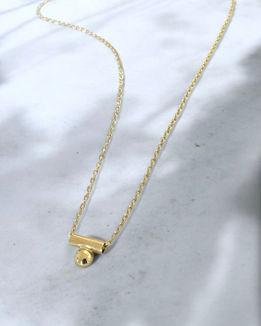 Balance Necklace Gold
