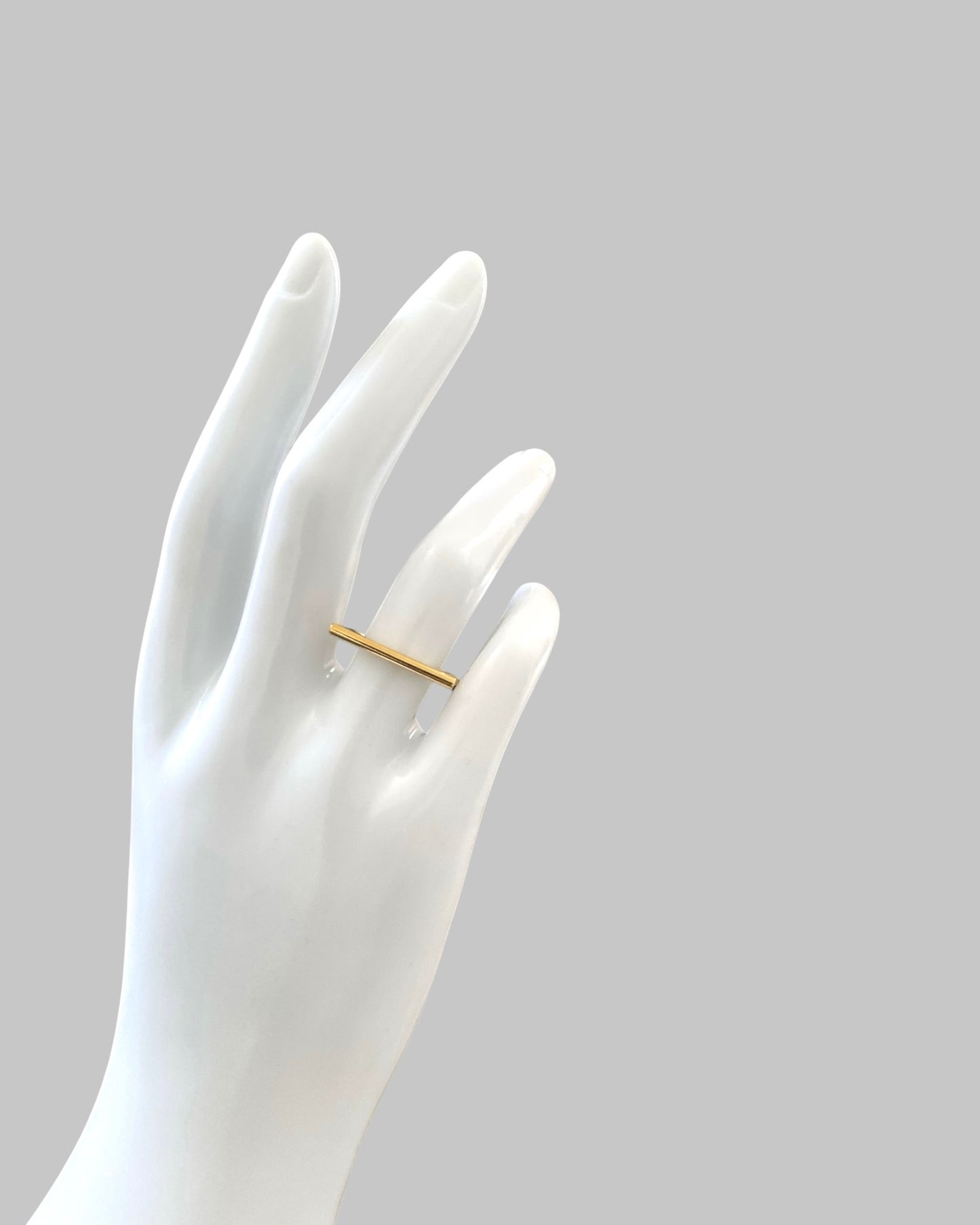 Smooth OI Ring Gold