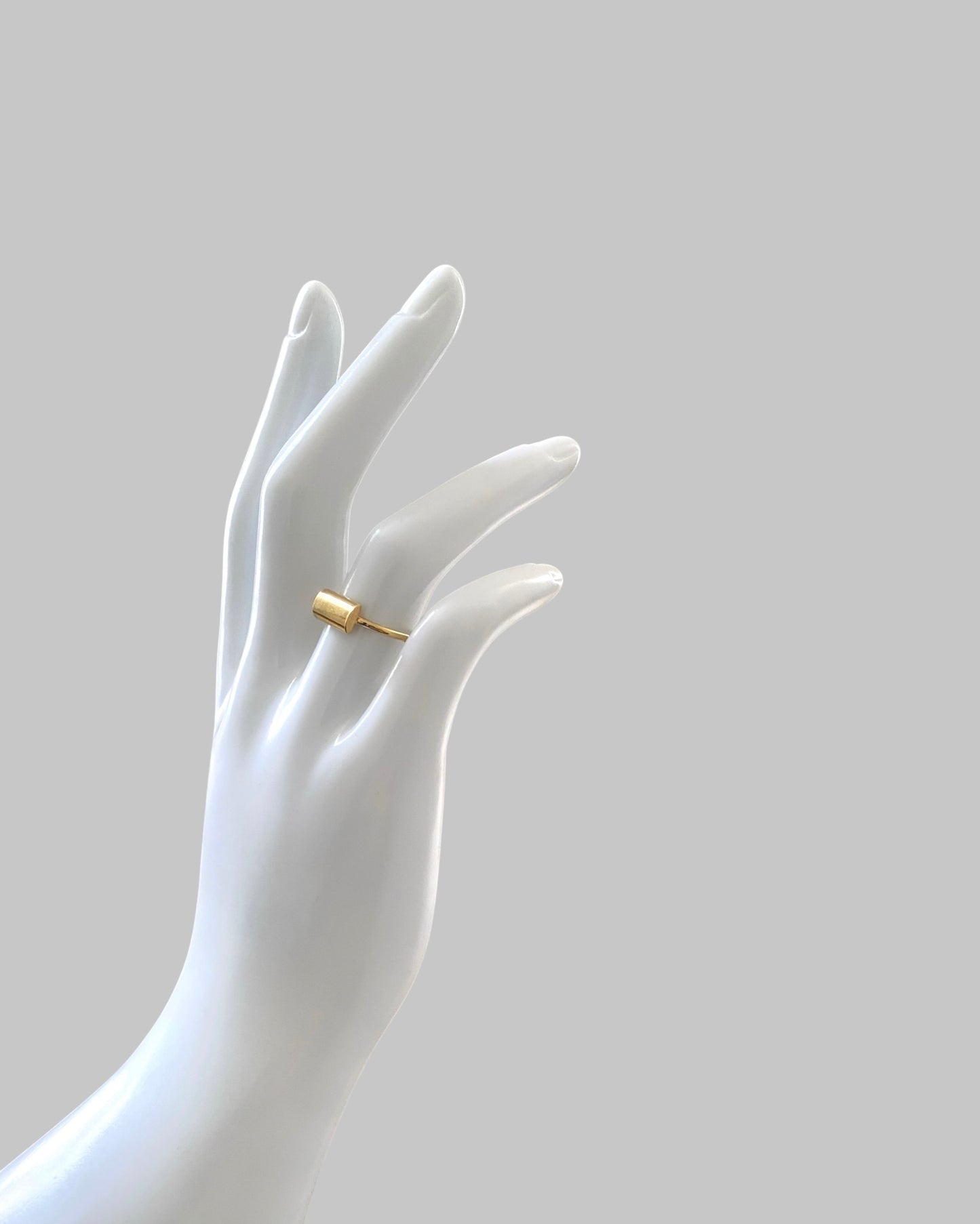 Long D Ring Gold