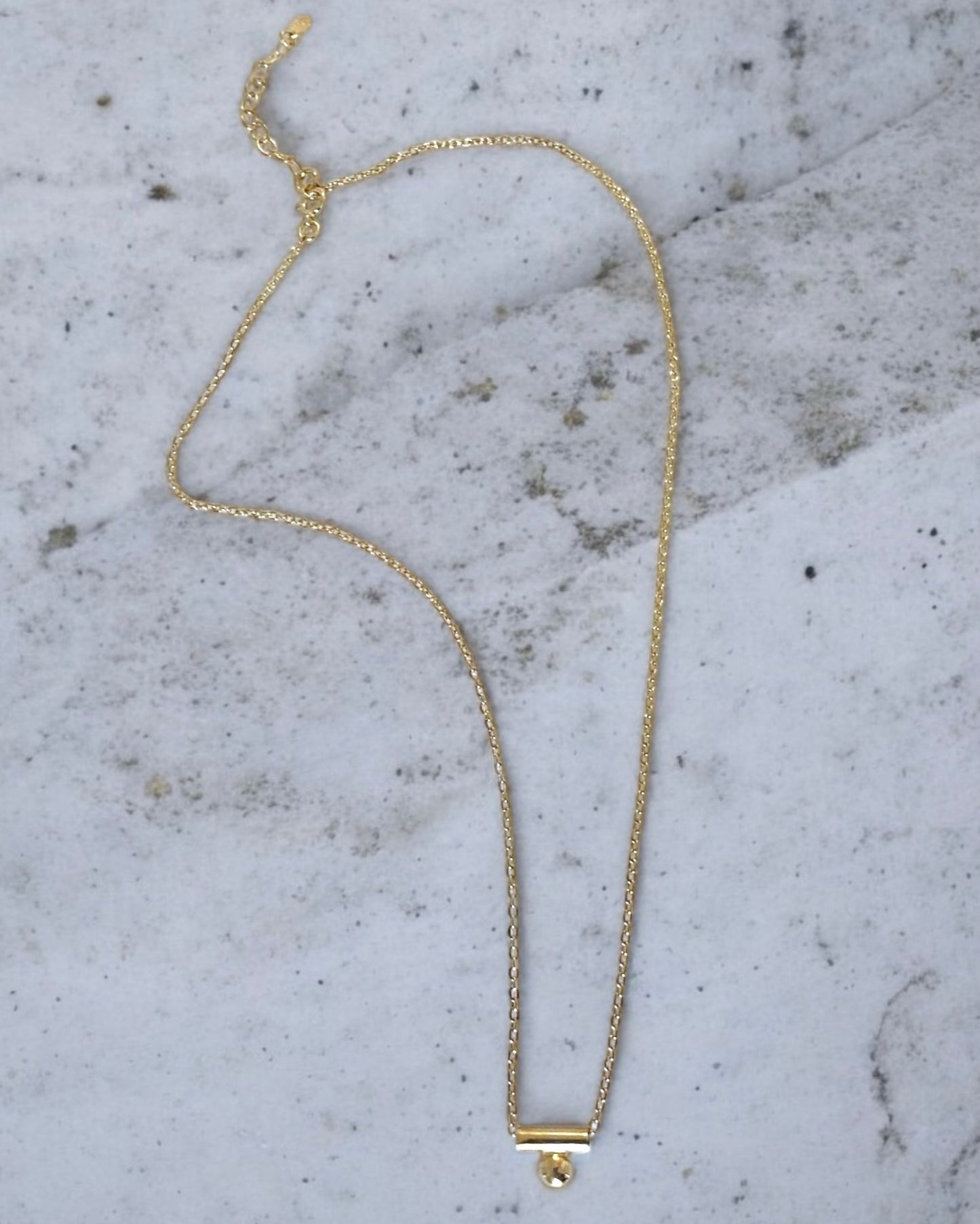 Balance Necklace Gold