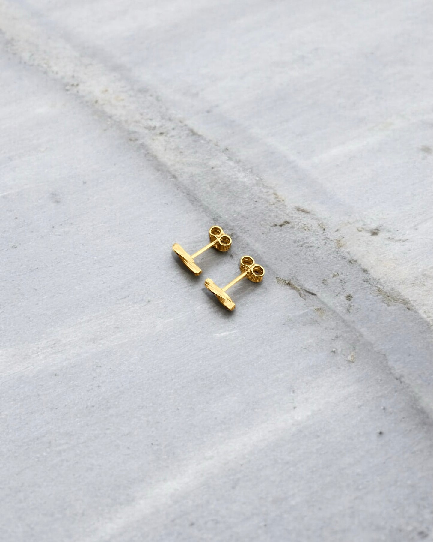 Twist Studs Gold