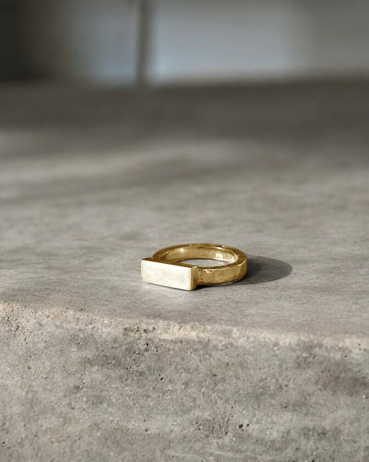 Big Rectangle Ring Gold