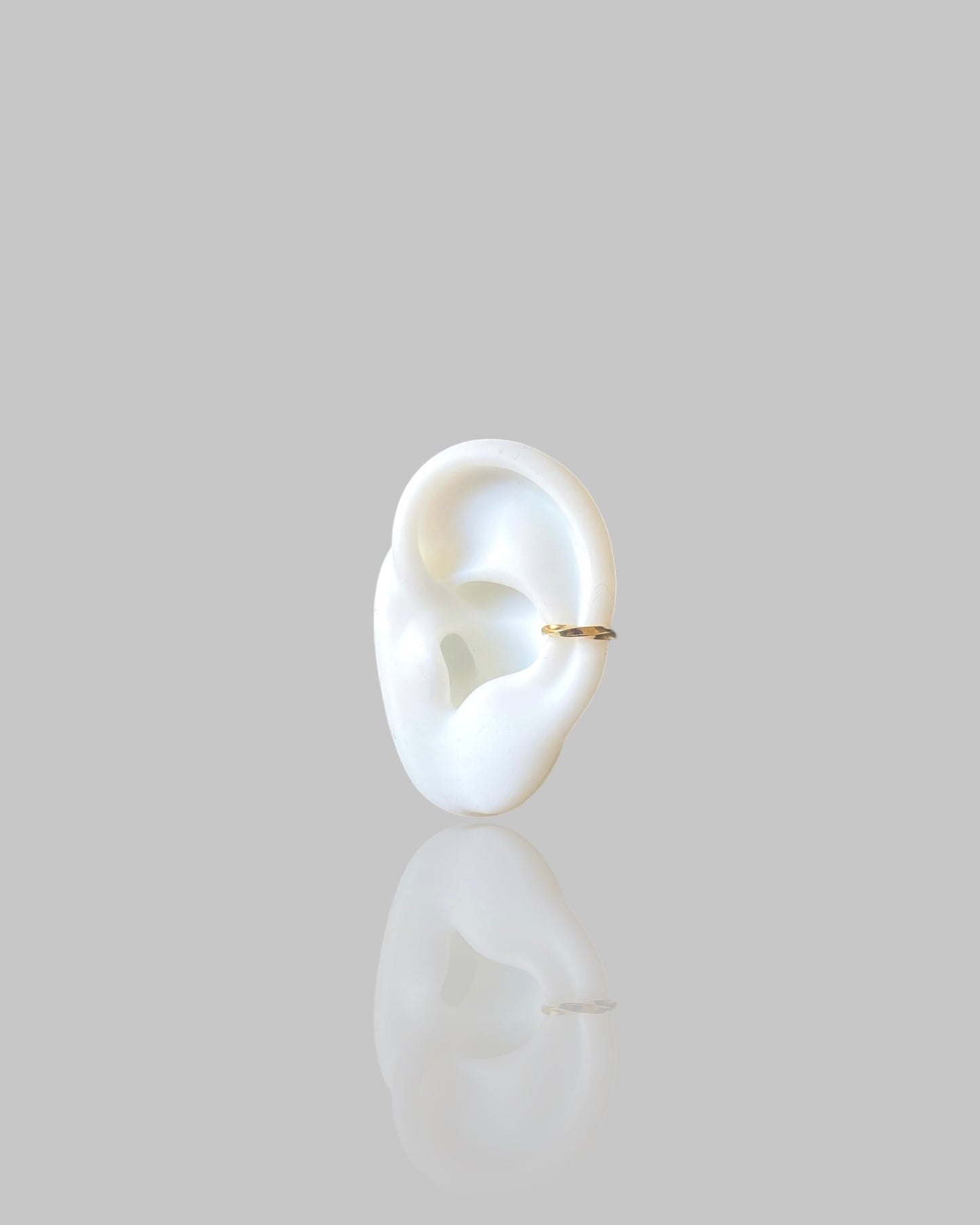 Twist Ear Cuff Gold