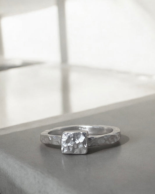 Cube Ring L